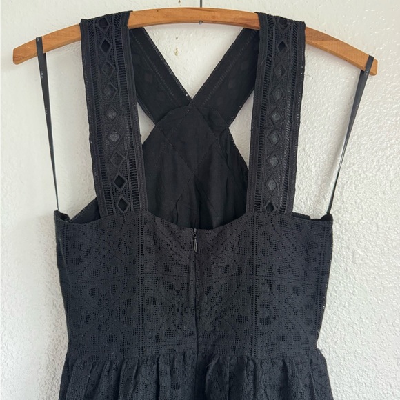 J.O.A Eyelet Lace Cross Strap Midi Dress Party Cocktail Reception Dress Size XS - Picture 5 of 15